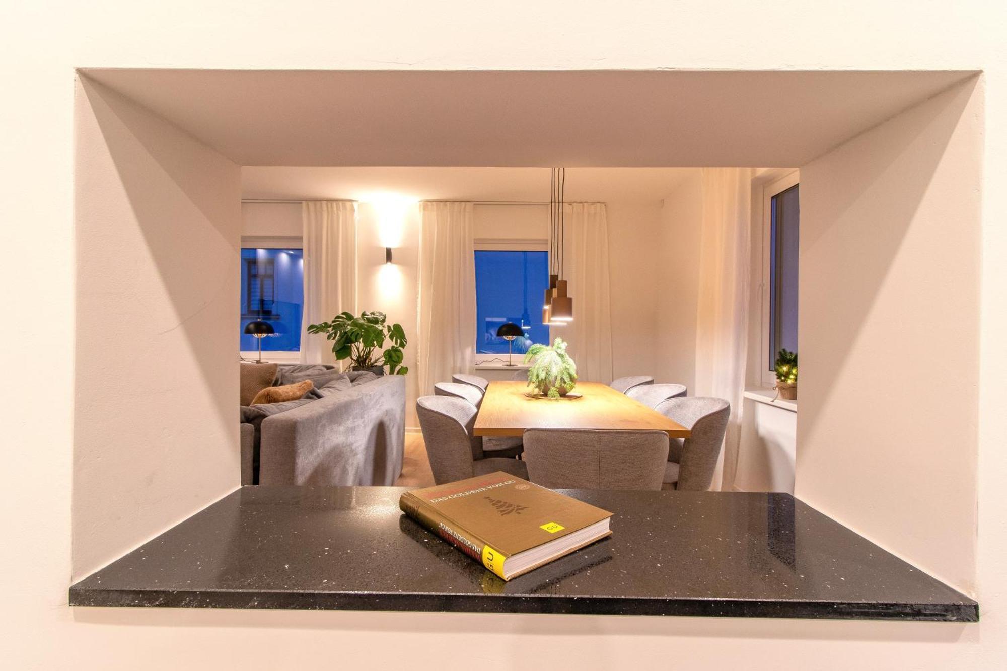 Stilvolles City-Apartment I Netflix I Wlan L Stellplatz I Zentral Schwarzenberg  Exterior photo