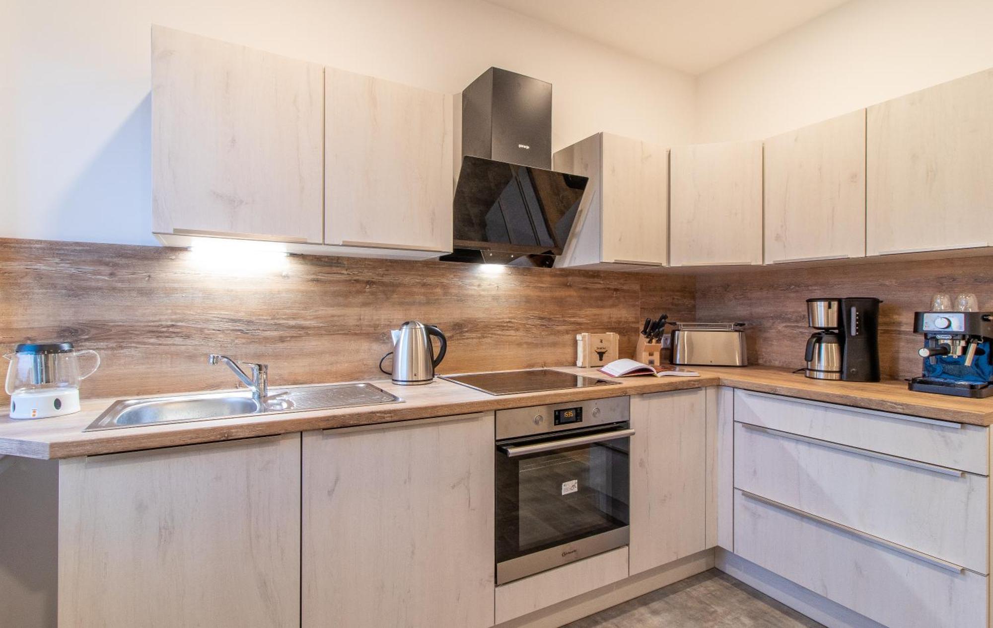 Stilvolles City-Apartment I Netflix I Wlan L Stellplatz I Zentral Schwarzenberg  Exterior photo
