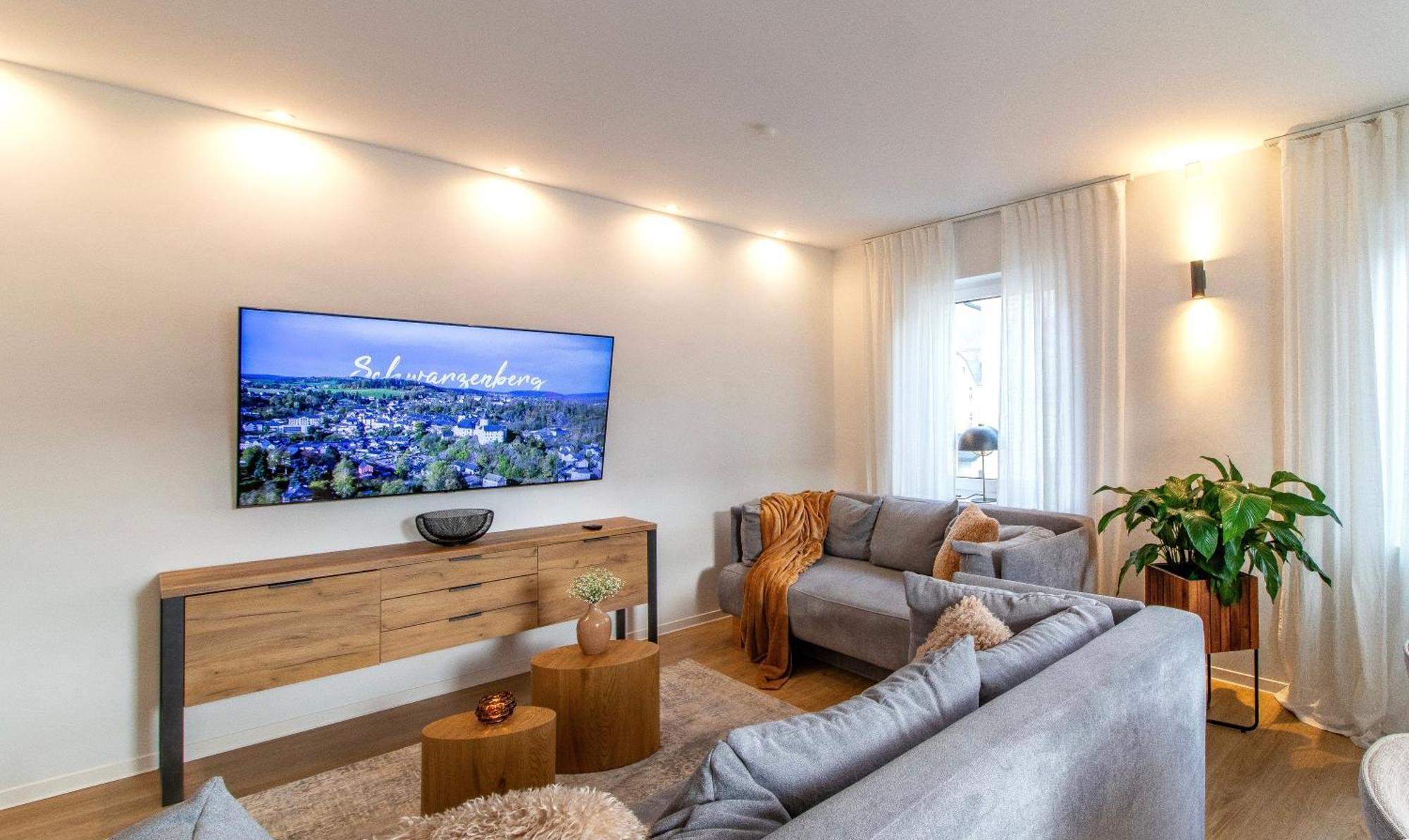 Stilvolles City-Apartment I Netflix I Wlan L Stellplatz I Zentral Schwarzenberg  Exterior photo